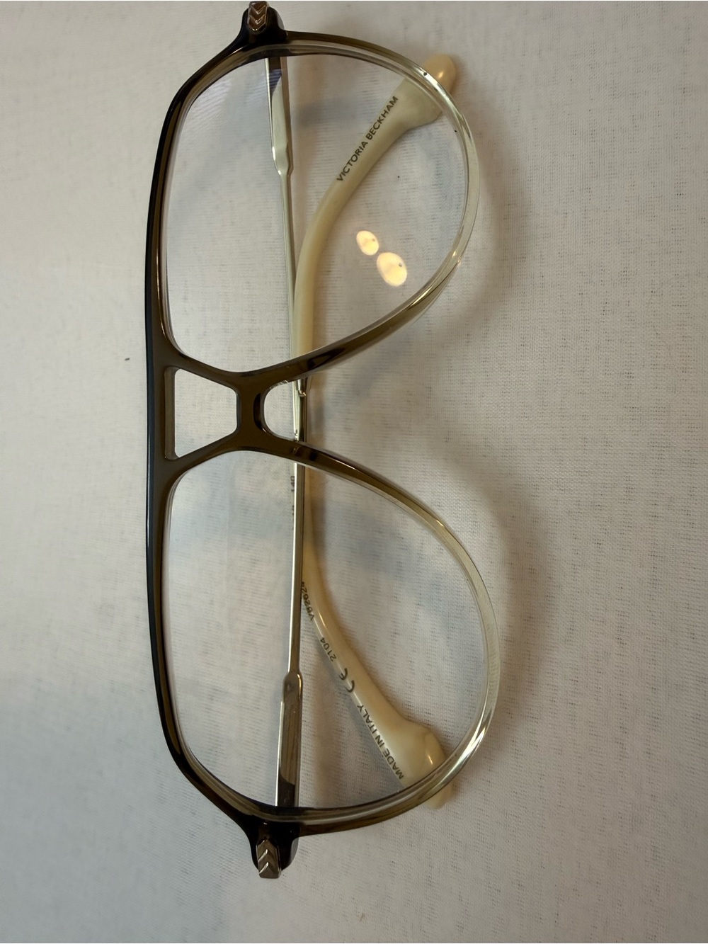 Authentic Victoria Beckham VB2624 eyeglass frame in color 319